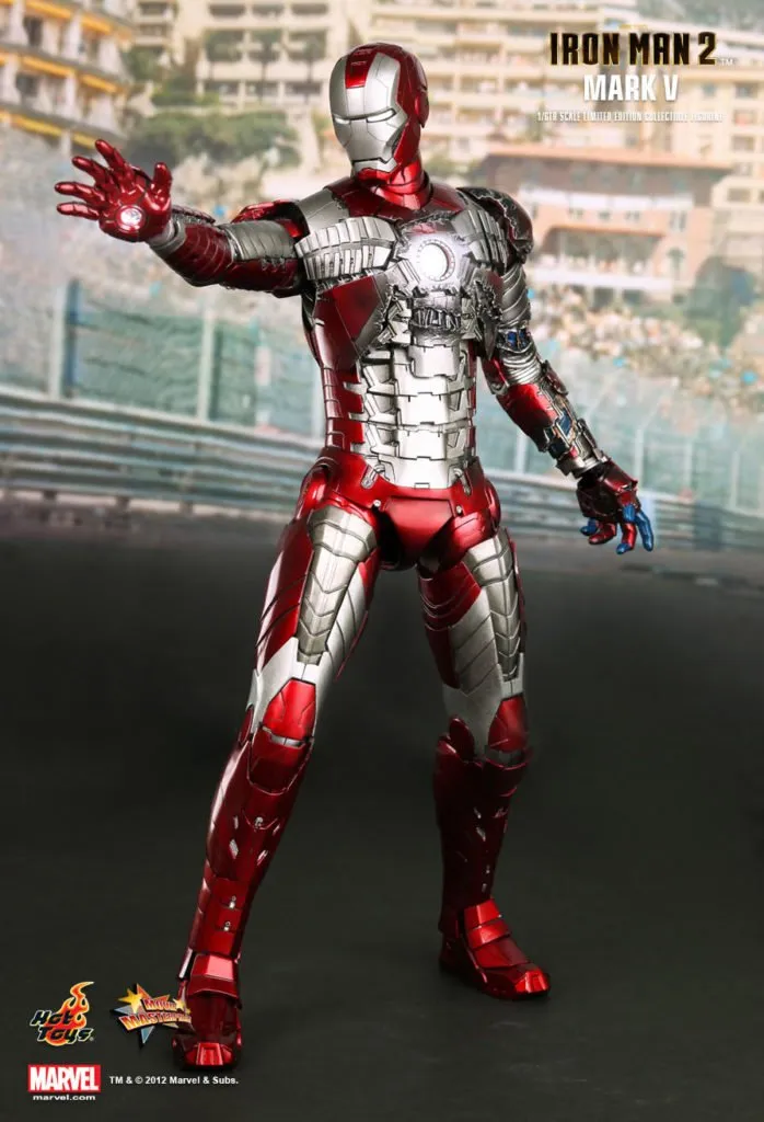 Iron Man Mark V Armor © Hot Toys Limited